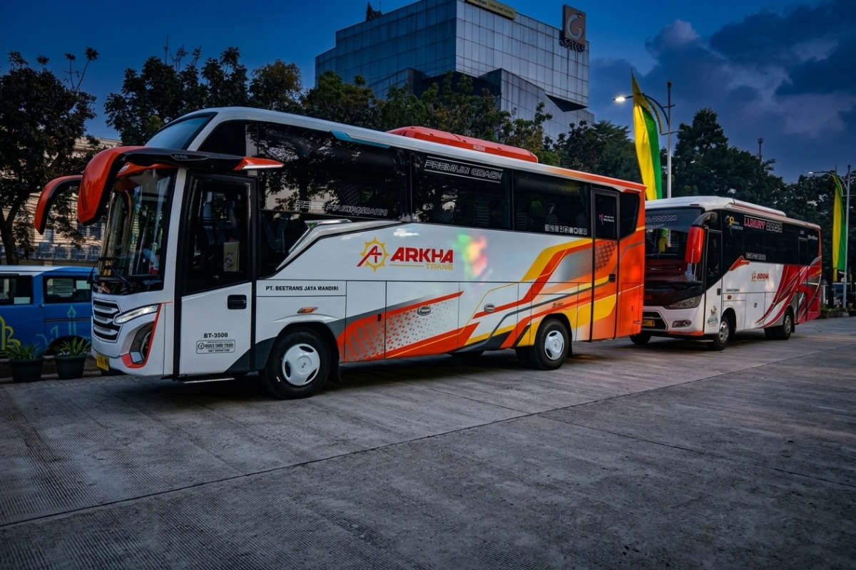 Nikmati Serunya Eduwisata Keluarga ke Ragunan Bersama Arkha Trans Wisata