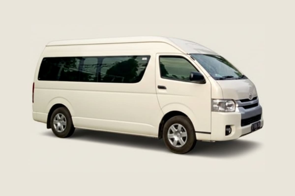 Sewa Toyota Hiace Commuter 15 Seats - Arkha Trans Wisata